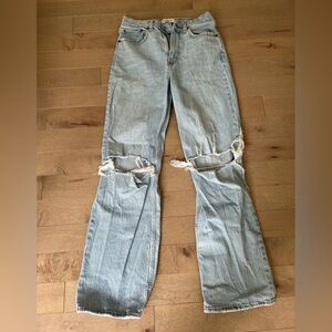 Abercrombie & Fitch 90’s Relaxed Jean- High Rise